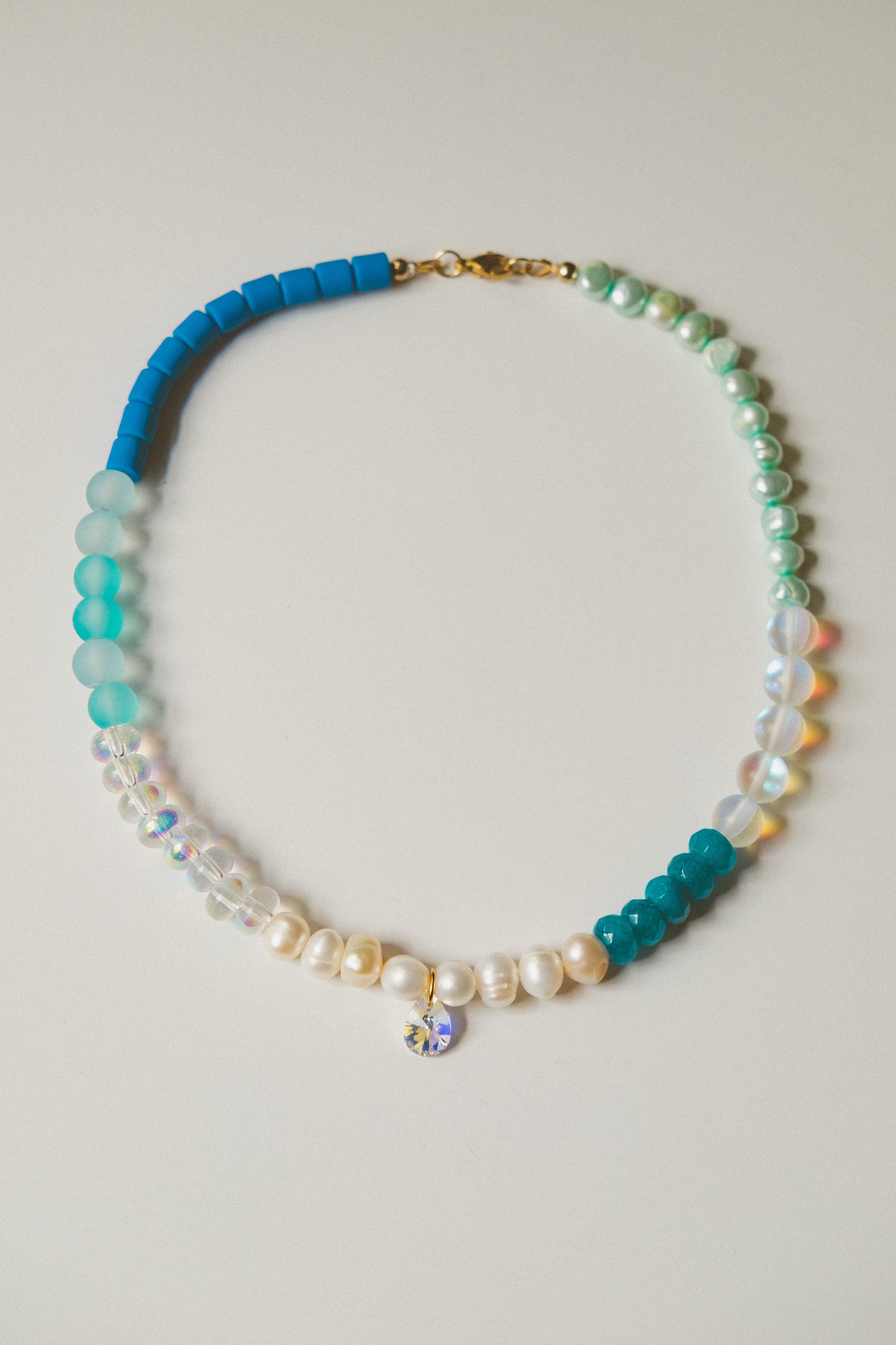 Magic Crystal Beaded Necklace (Blue)