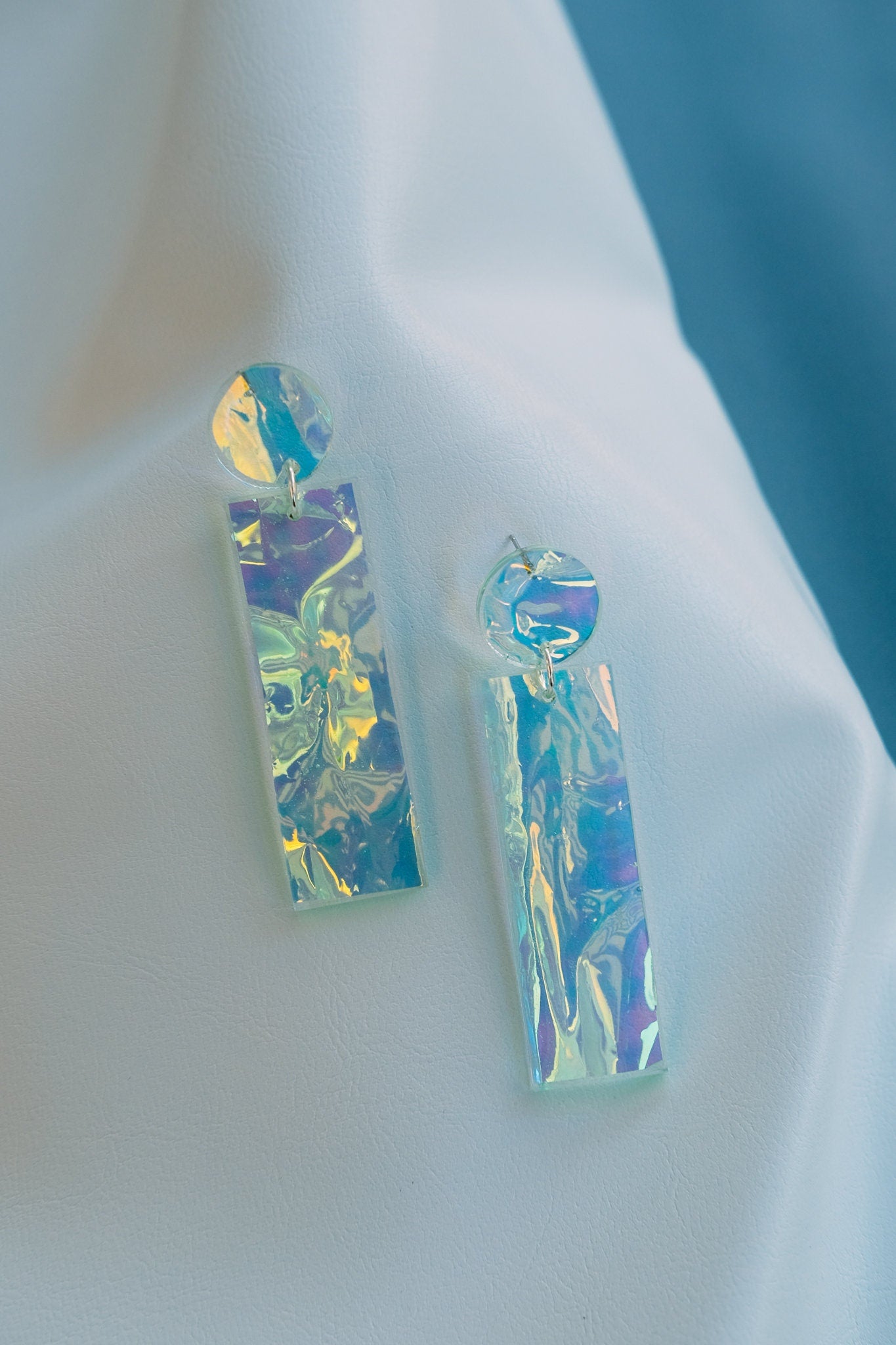 Aqua Bar Dangle Iridescent Earrings